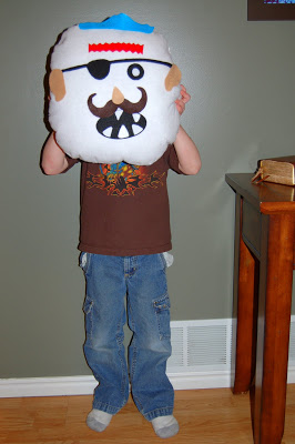 MoNsTeR PiLlOw....