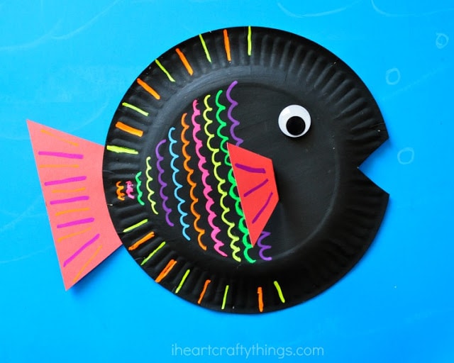 paper plate chalk fish 4