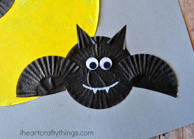 cupcake liner bats craft 4