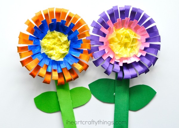 Bright and colorful paper bowl Flower Craft for kids, perfect for a spring kids craft.