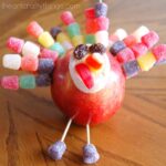 Make this apple turkey craft on Thanksgiving as a fun family activity or beforehand for a Thanksgiving decoration. Fun Thanksgiving activity for kids.