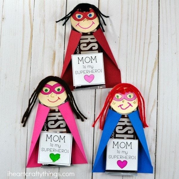 diy candy bar superhero mothers day gift 4
