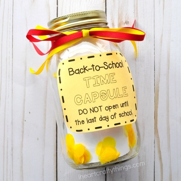 This DIY back-to-school time capsule is a fun way to preserve first day of school memories. Fun back-to-school activities for kids.