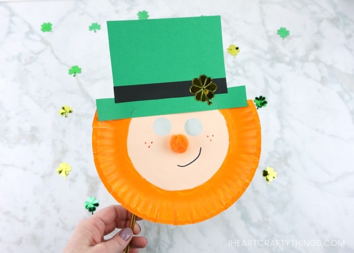 paper plate leprechaun mask 3