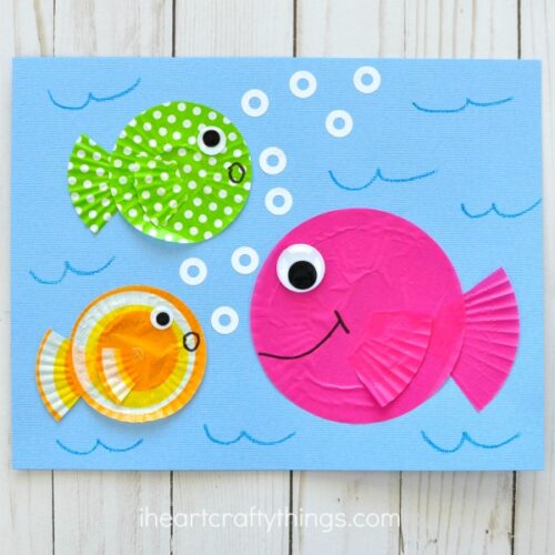 Fish Kids Craft Out Of Cupcake Liners - I Heart Crafty Things