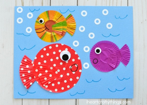 cupcake liner fish craft 3