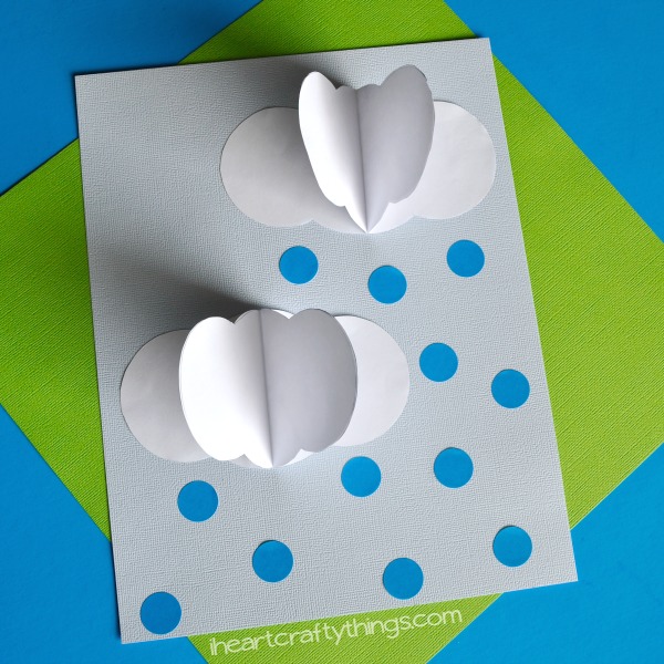 Fun 3-D rain clouds craft, perfect for a spring kids craft, rainy day kids craft, weather craft for kids and rain craft for kids.