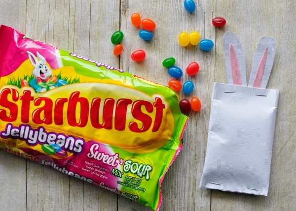 DIY Easter Bunny Candy Pouches - I Heart Crafty Things