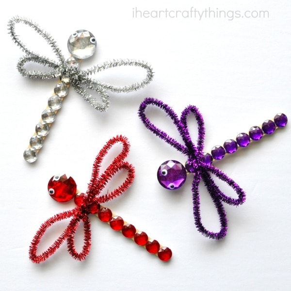 Shimmery Dragonfly Craft For Kids - I Heart Crafty Things