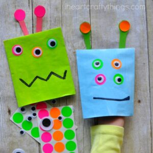 Monster Puppet Craft For Kids - I Heart Crafty Things