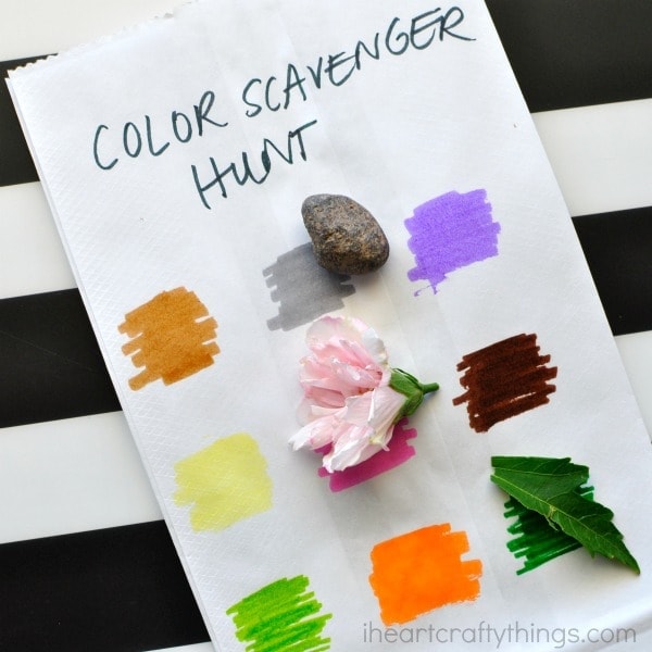 This simple color scavenger hunt for kids is so versatile. You can pretty much use it anywhere that you'll be enjoying outdoors. Make one for a trip to the park, for a weekend camping trip, or even for playing in your own backyard. Great summer activity for kids, outdoor activities for kids and color learning activity.