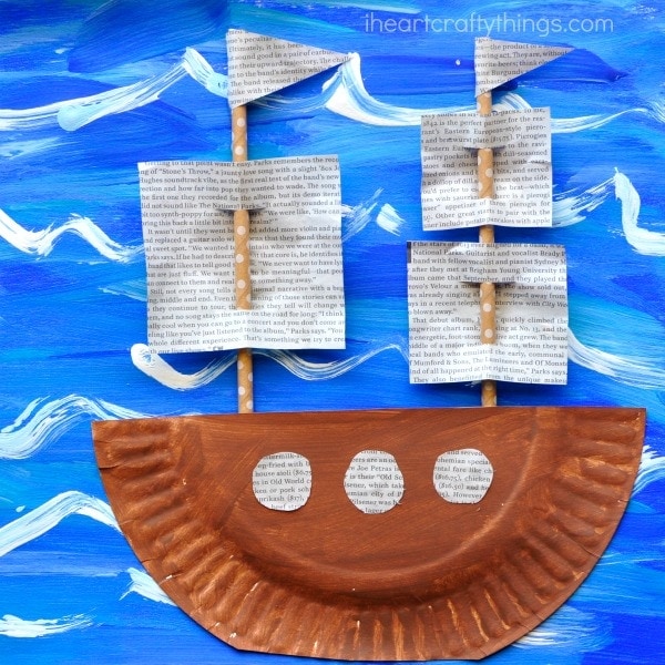 Columbus Day is coming up in a few short weeks and that makes it perfect timing to learn more about early explorers and American History and make this gorgeous mixed media Columbus Day Craft. This also makes a fun boat craft, ship craft and preschool craft for kids.