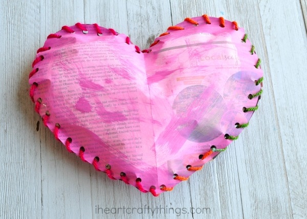 puffy newspaper heart craft 4