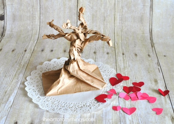 How To Make A Valentine's Day Tree Craft - I Heart Crafty Things