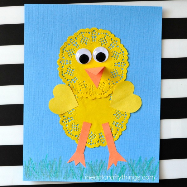 Use paper doilies to make this simple and cute doily chick craft. Fun spring kids craft, Easter crafts for kids and easy preschool craft.