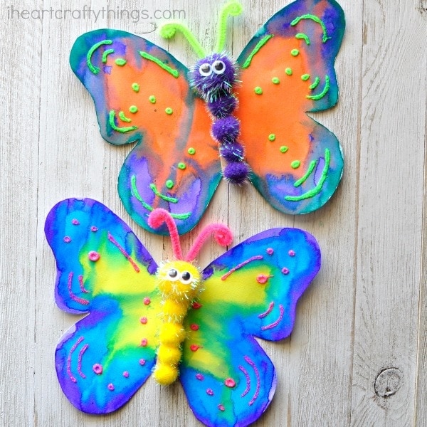 This gorgeous butterfly craft makes a great spring kids craft, insect craft for kids, preschool kids craft, fun kids crafts and spring activities for kids.