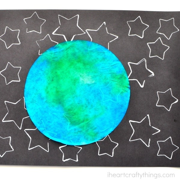 Here is a simple and fun star stamped Earth Day Craft perfect for a preschool kids craft, solar system craft for kids and Earth craft.