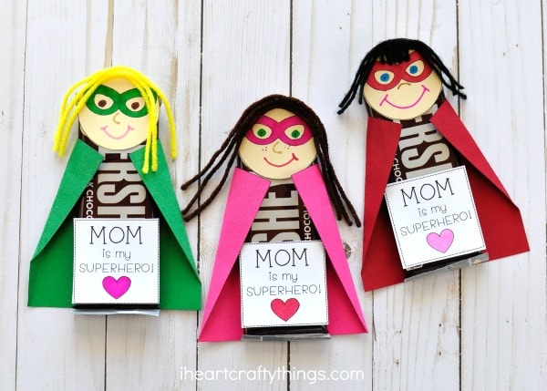 diy candy bar superhero mothers day gift 5