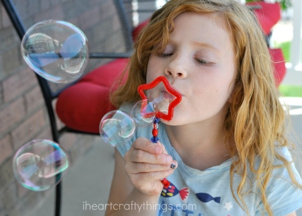 patriotic diy bubble wands 4