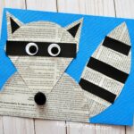 The Kissing Hand craft goes along with the popular children's book and is perfect for a back to school craft. Fun Chester the Raccoon Craft.