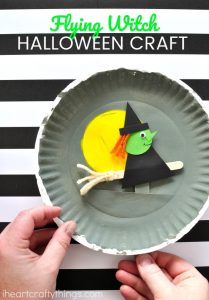 Playful Paper Plate Halloween Craft - I Heart Crafty Things