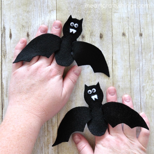 felt bat finger puppets 2