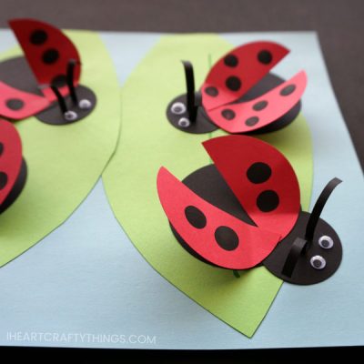 How To Make A Paper Ladybug Craft - I Heart Crafty Things