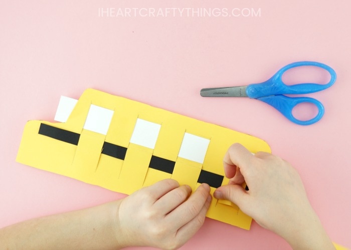 paper weaving school bus craft 10