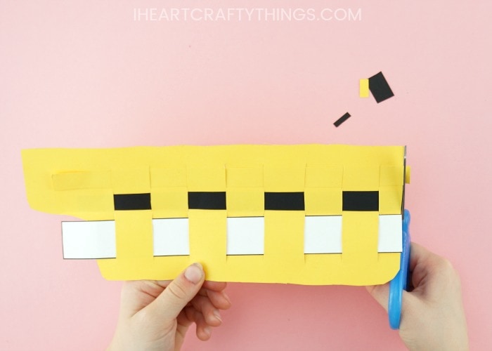 paper weaving school bus craft 11