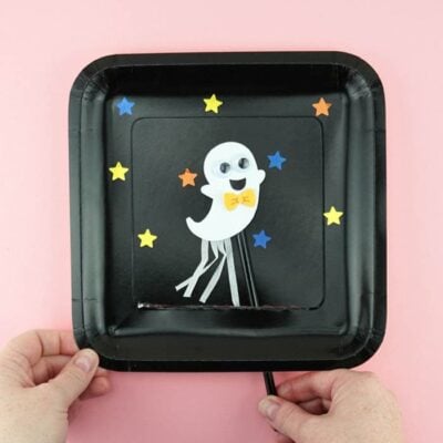 Kids will love making and playing with this fun Halloween Ghost Craft. Fun Ghost craft, Halloween kids craft and paper plate Halloween crafts.