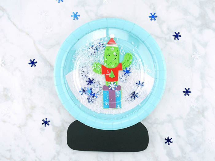 paper plate snow globe craft 1