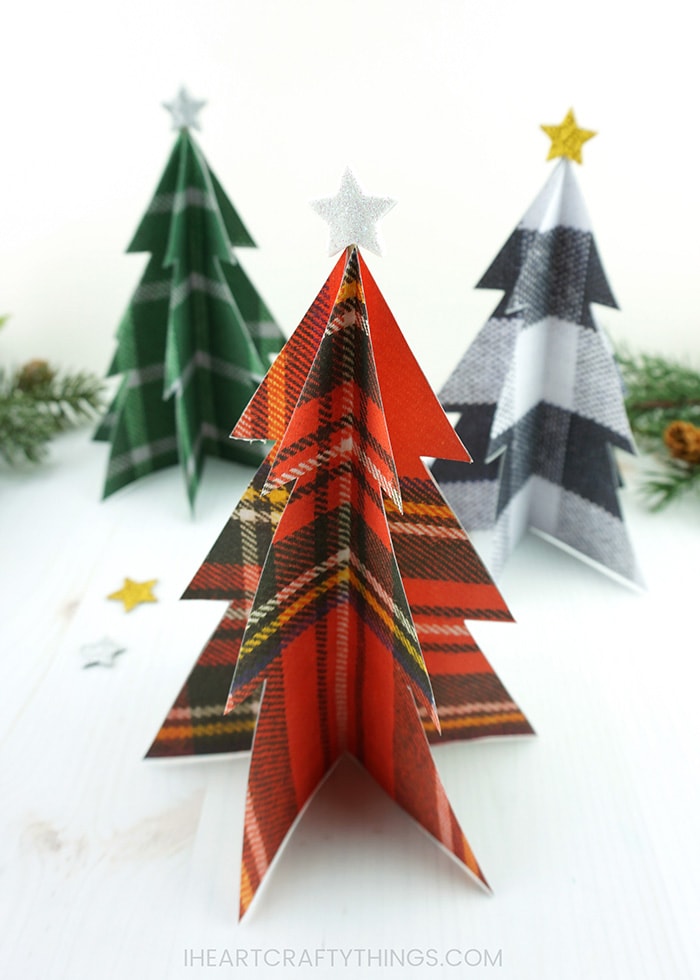 Plaid Christmas Tree Craft - I Heart Crafty Things