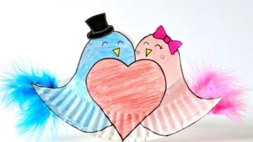 Kids will love making and playing with this adorable rocking paper plate love birds craft. Fun Valentine's Day craft for kids of all ages.