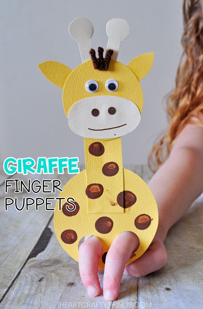 Put on a puppet show or just play with this fun Finger Puppet Giraffe Craft! It’s great for encouraging imaginary play or as a part of thematic zoo activities!