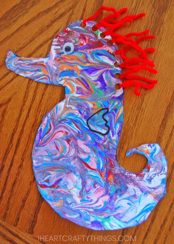 Create your own Mister Seahorse Craft using this creative shaving cream marbled painting technique. This ocean themed art project is the perfect companion to Eric Carle’s book!