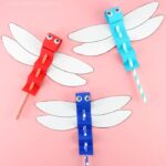 Kids of all ages will have blast using our dragonfly craft template to make these easy paper dragonfly puppets. Easy insect craft for preschoolers.