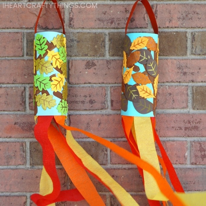Easy fall windsock craft for preschoolers and toddlers. Fun fall craft for kids to explore the colors of the fall season.